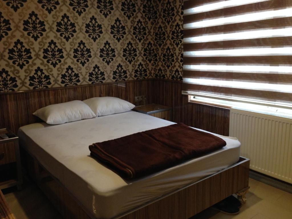 שנליאורפה Istiklal Hotel מראה חיצוני תמונה