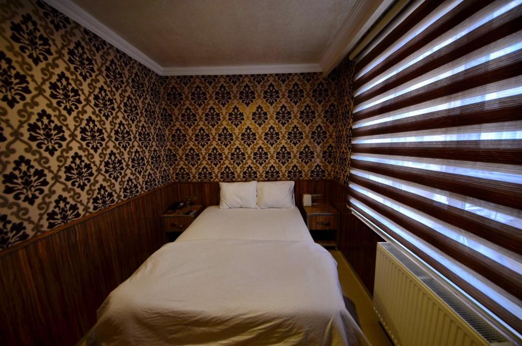 שנליאורפה Istiklal Hotel חדר תמונה