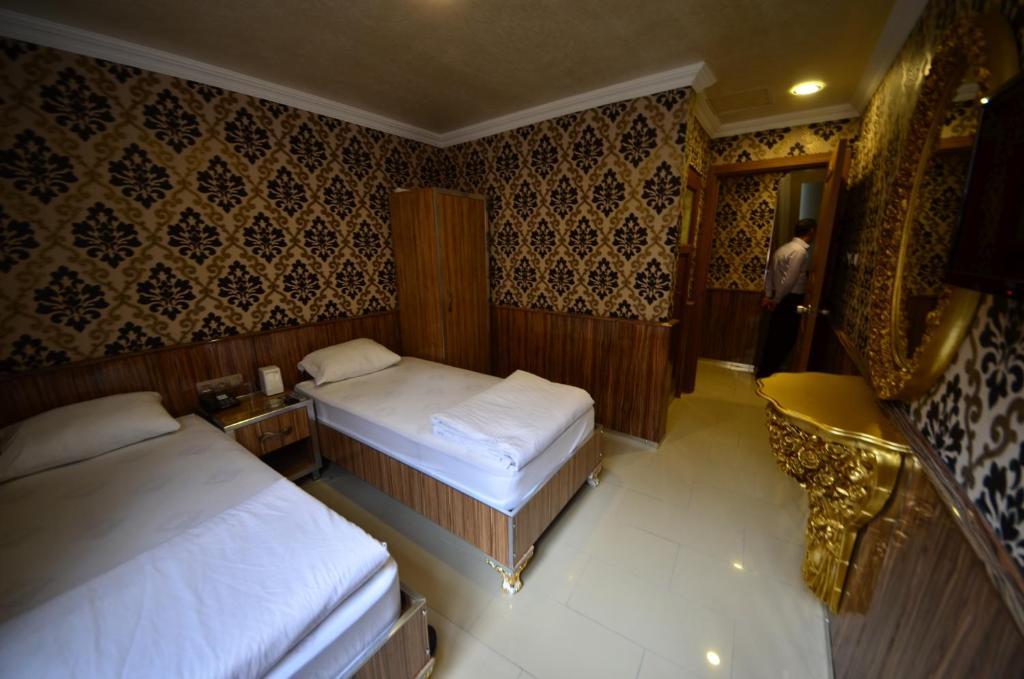 שנליאורפה Istiklal Hotel מראה חיצוני תמונה