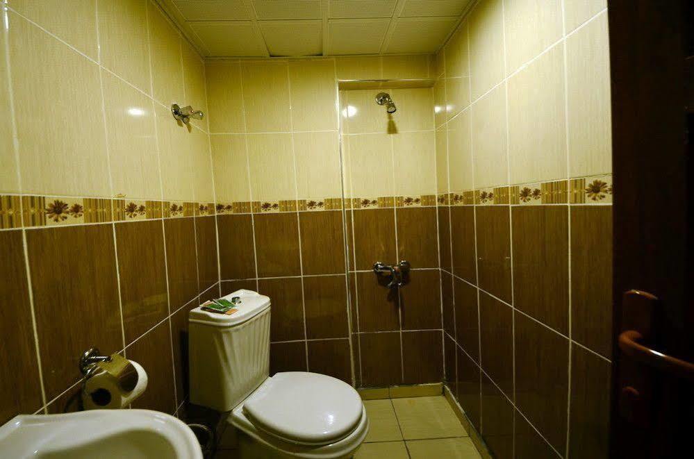 שנליאורפה Istiklal Hotel מראה חיצוני תמונה