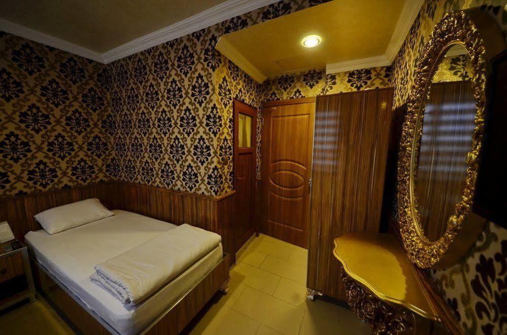 שנליאורפה Istiklal Hotel מראה חיצוני תמונה