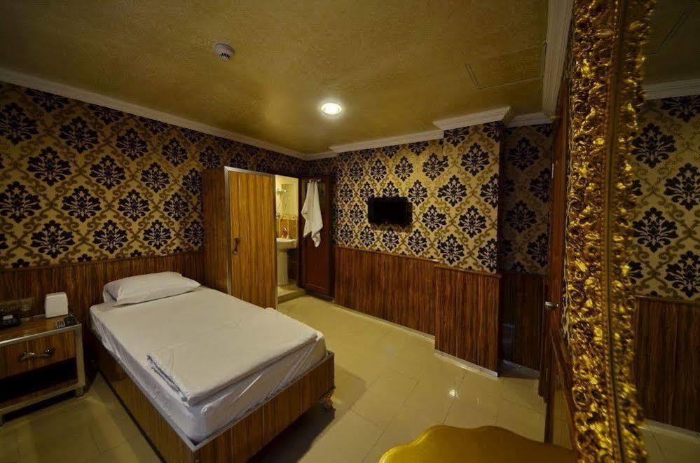 שנליאורפה Istiklal Hotel מראה חיצוני תמונה