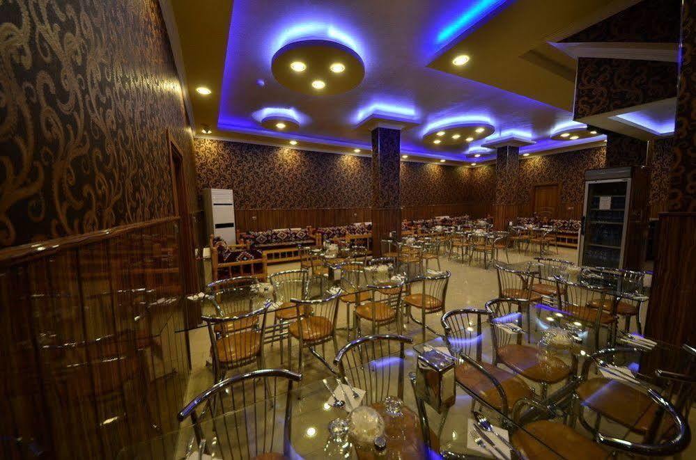 שנליאורפה Istiklal Hotel מראה חיצוני תמונה