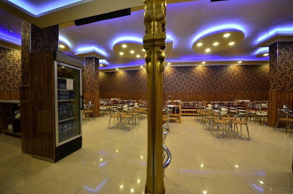 שנליאורפה Istiklal Hotel מראה חיצוני תמונה